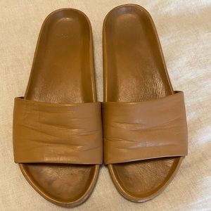 Beek Gallito Sandals